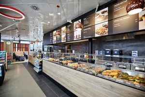 В Circle K французские хот-доги уже меняют на лазанью, курицу карри и пиццу