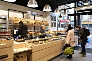 Carrefour тестирует новый формат продуктового магазина в Париже