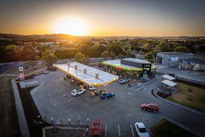 Современная АЗС OTR с drive-thru в Австралии