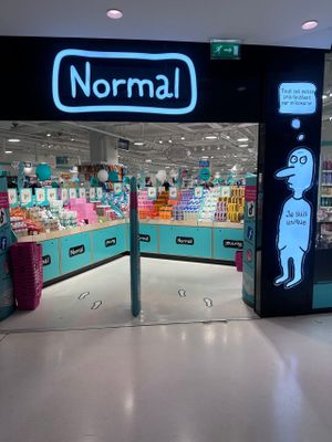 Лабиринт в планировке магазина датской сети NORMAL