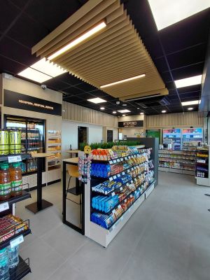 Комбинированный торговый остров в магазине на АЗС