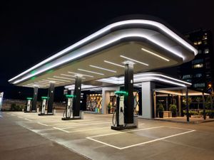 Mercedes-Benz запускает флагманский хаб для электромобилей в Турции