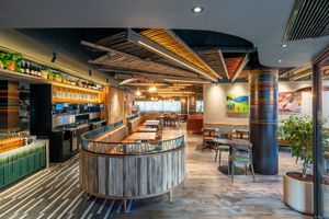 Дизайн флагманского ресторана Nando's в Ливерпуле