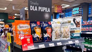 ORLEN запускает на АЗС зоны с товарами для собак и кошек