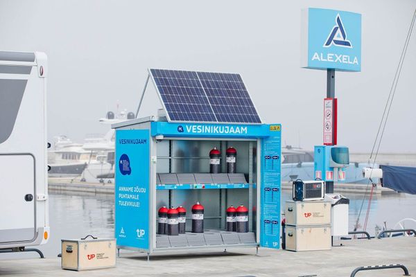 Первый в мире «умный» шкаф для водородных баллонов