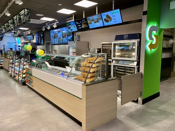 Новые рестораны Subway на станциях LOTOS
