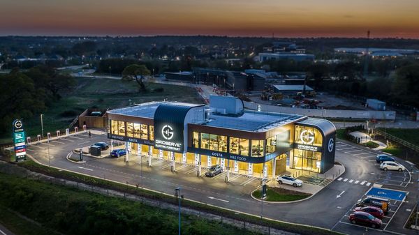 «Компактная» зарядная станция для электромобилей Gridserve в Великобритании