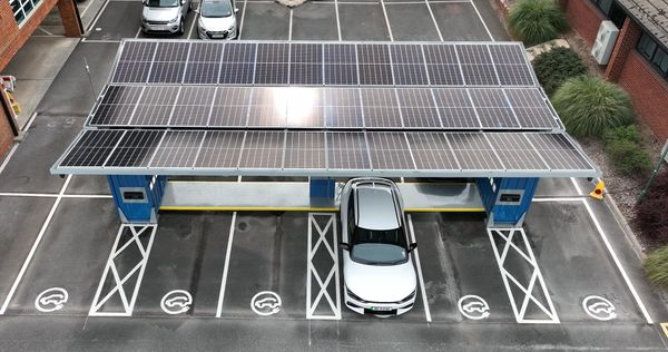 Инновационная зарядка-стоянка для электромобилей 3ti Energy Hubs