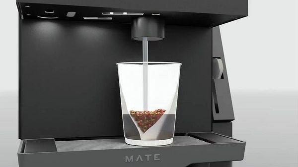 Автомат для приготовления чая в польских Shell Café