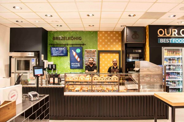 Valora расширяет концепцию Brezelkönig на АЗС в Швейцарии