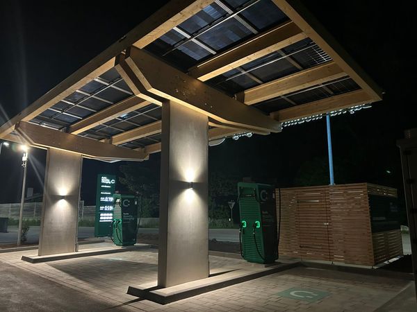 Пользовательский опыт зарядки электромобилей в Германии через призму тарифа