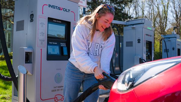 InstaVolt внедряет защиту зарядной инфраструктуры от кражи кабелей