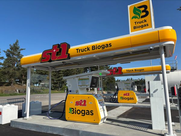 Новая станция сжиженного биогаза St1 открылась в Швеции