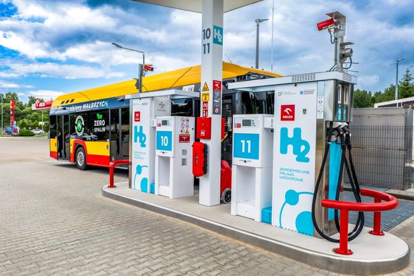 ORLEN открыл третью водородную заправочную станцию в Польше