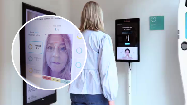 Анализ кожи в туалетах ONE HUNDRED RESTROOMS