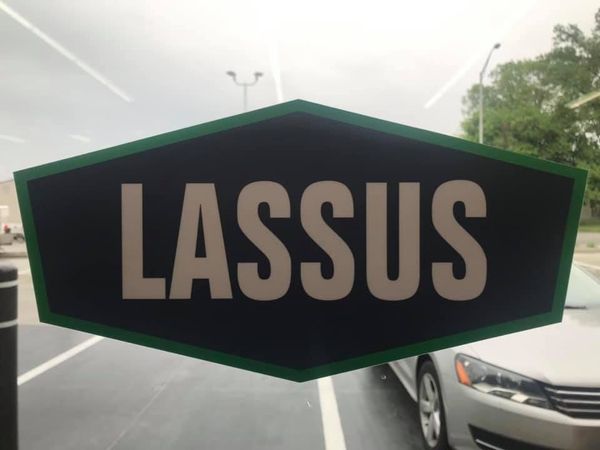 Новый магазин Lassus с АЗС в США