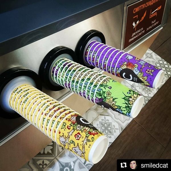 Дизайнерские стаканы повысили продажи кофейных напитков в сети WOG