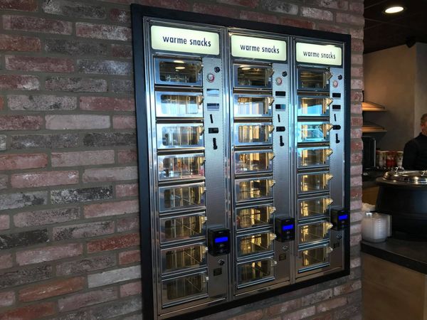 Голландские торговые автоматы для горячих блюд