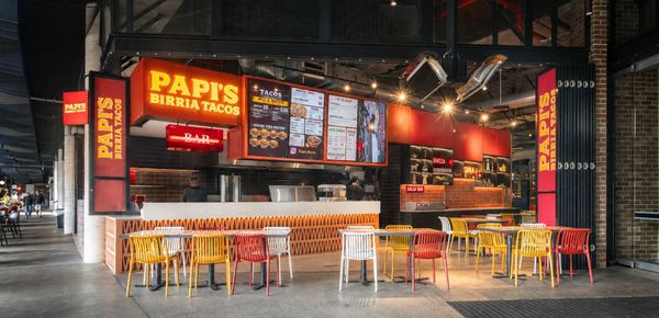 Мексиканские мотивы в интерьере ресторана Papi's Birria из Австралии