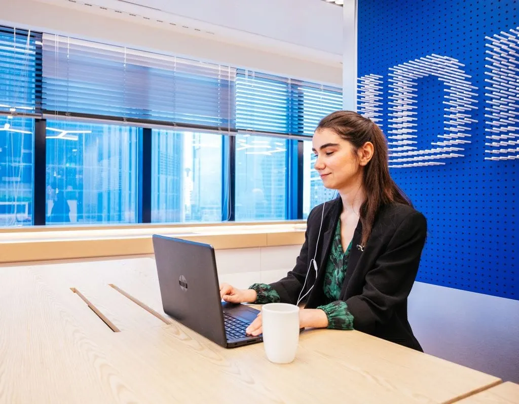 Cam tavanları kırdı devlerle partner oldu