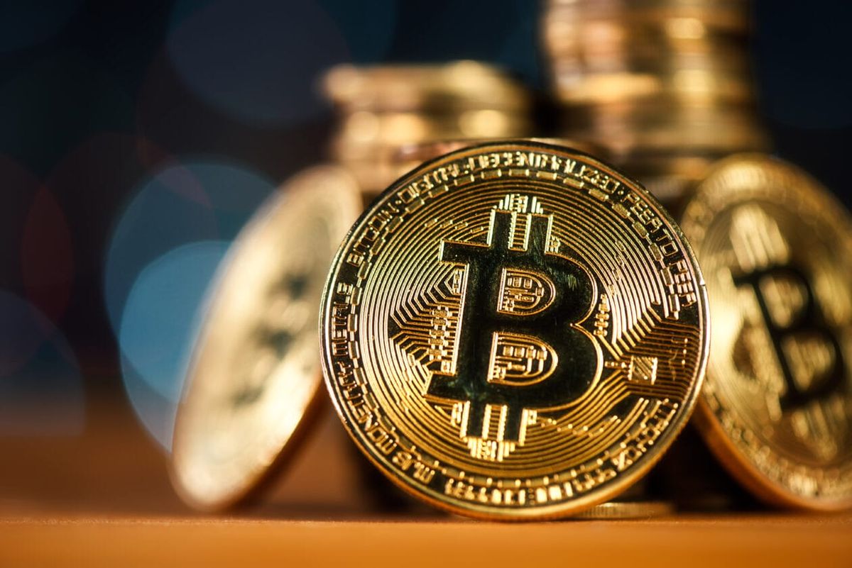 “Hãy sợ hãi — và mua Bitcoin”: CEO BlackRock Gọi Bitcoin Là “Tài Sản Của Nỗi Sợ”, Tiết Lộ Các Quỹ Quốc Gia Đang Âm Thầm Tăng Vị Thế