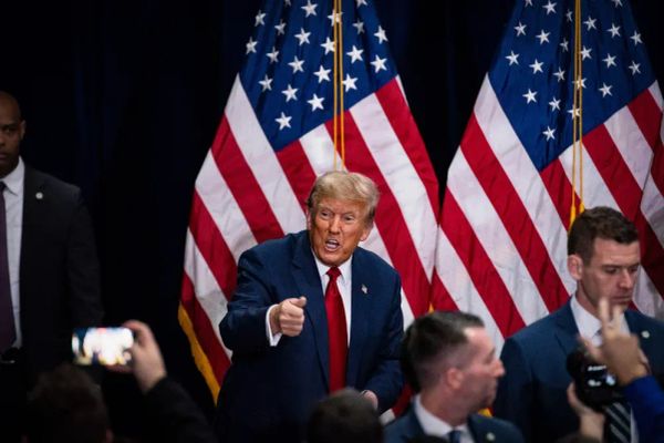 Trump Chuẩn Bị Ký Bỏ Quy Định Báo Cáo Thuế Đối Với DeFi