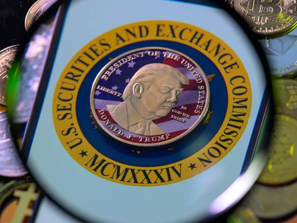 Bảy Thượng nghị sĩ Đảng Dân chủ Mỹ đã gửi thư yêu cầu Bộ Tư pháp (DOJ) và Tổng chưởng lý Pam Bondi giải thích quyết định của Tổng thống Donald Trump trong việc ân xá cho Changpeng “CZ” Zhao, đồng sáng lập sàn giao dịch tiền điện tử Binance.