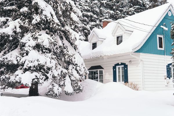 Navigating the Winter Real Estate Market: A Guide to Smart Investments