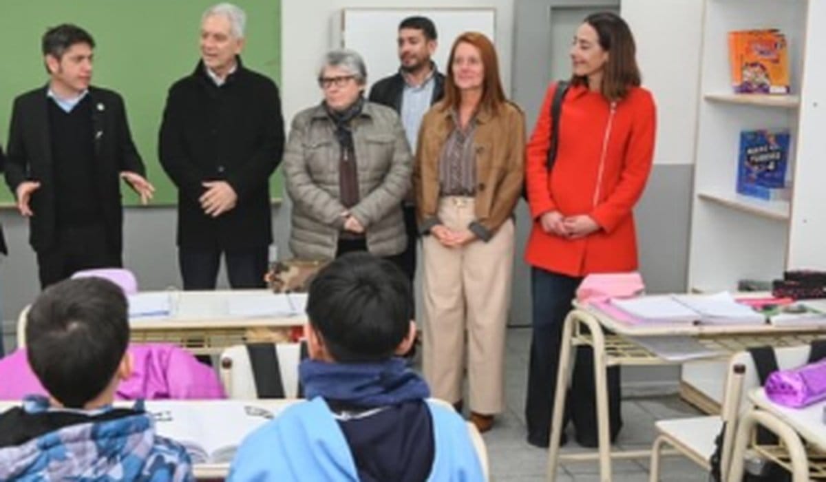 Kicillof inauguró una escuela en La Plata y Alak destacó un récord de 200 edificios refaccionados