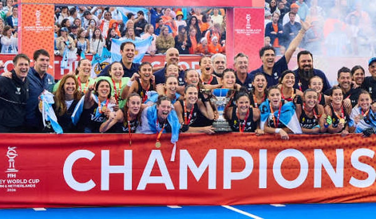 Leonas campeonas, dos platenses en la cima del mundo