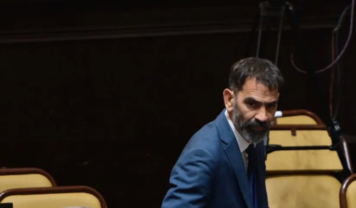 Juan Osaba asumió como nuevo jefe del bloque de La Libertad Avanza en la Legislatura bonaerense
