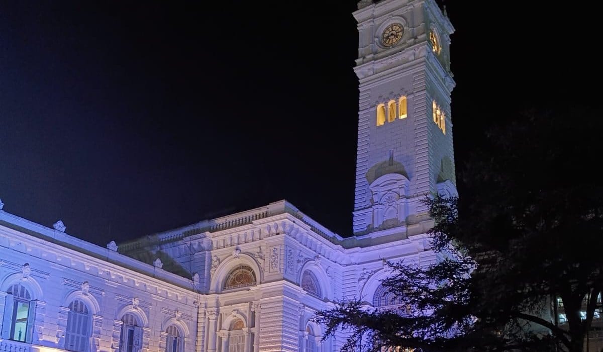 Alak anunció un aumento del 10% para los municipales de La Plata