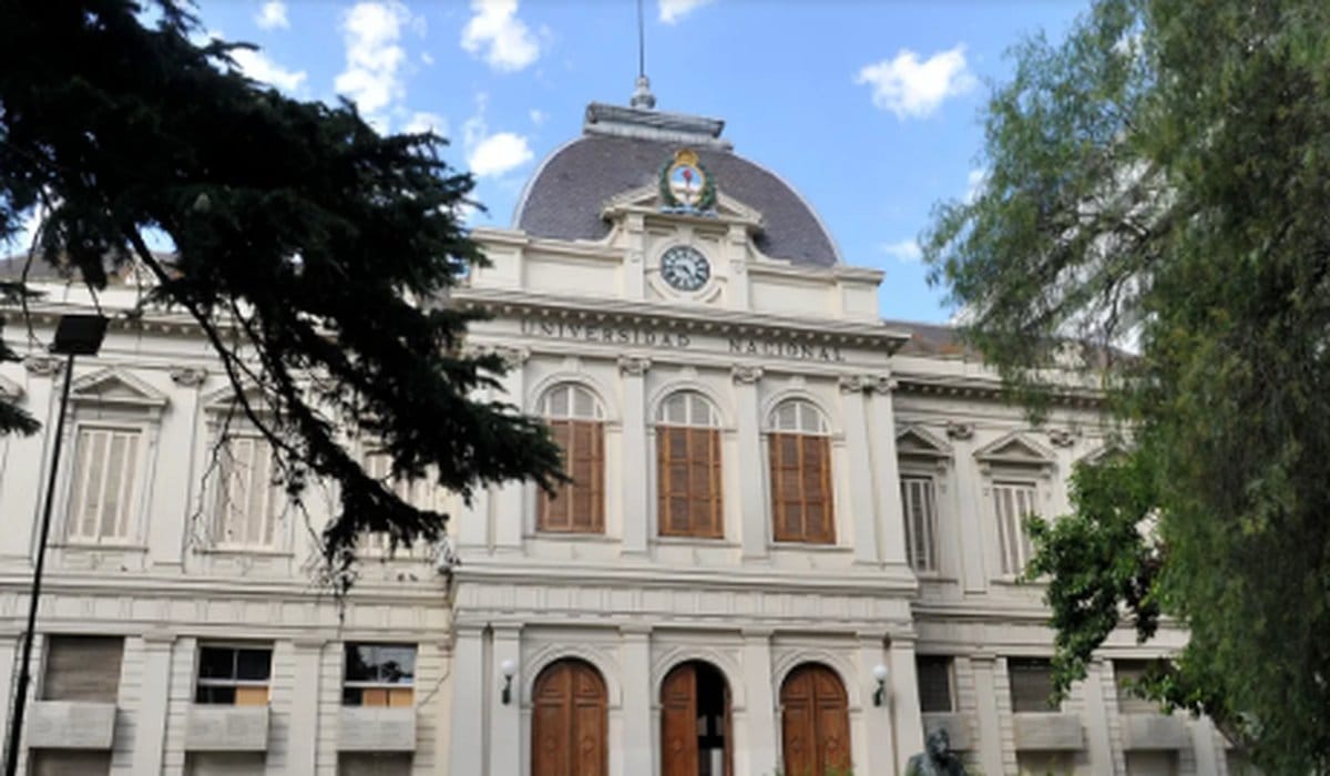UNLP: dos días sin clases por el asueto del Día de la Universidad y un paro docente