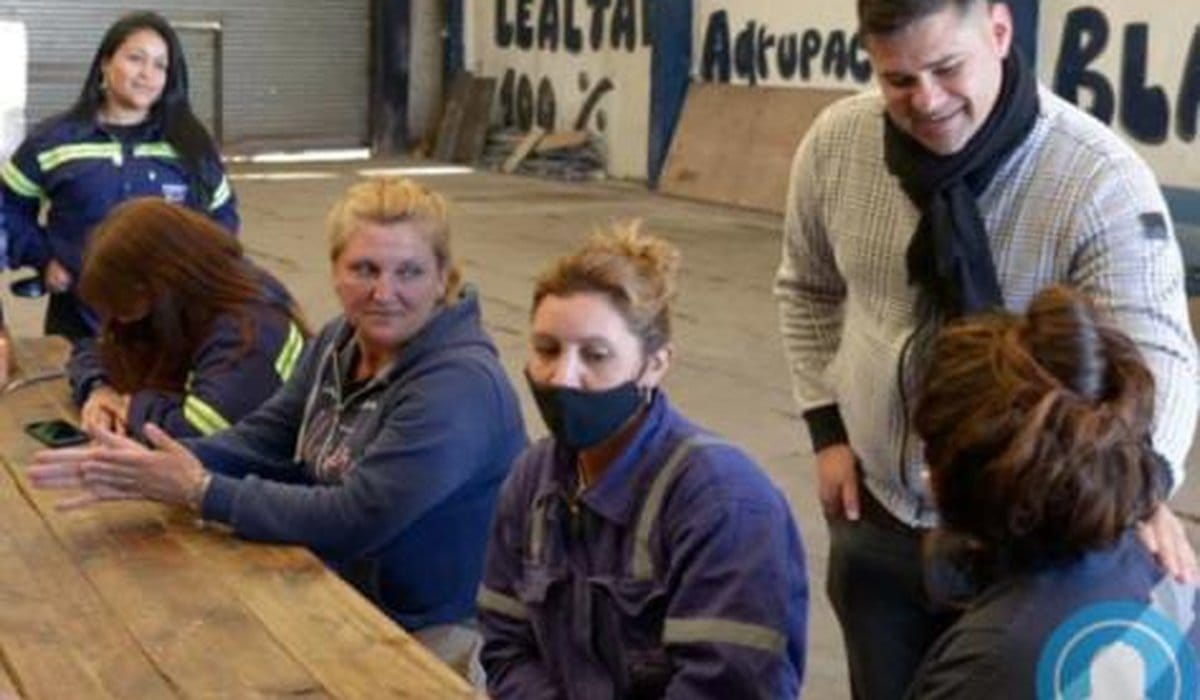 La rama femenina de Trabajadores Unidos celebra el avance del cupo femenino en la construcción
