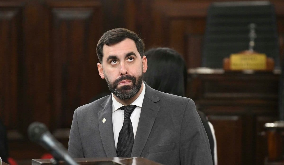 "Sos un maleducado, un sinvergüenza, un cobarde": durísimo cruce en el Concejo contra Morzone