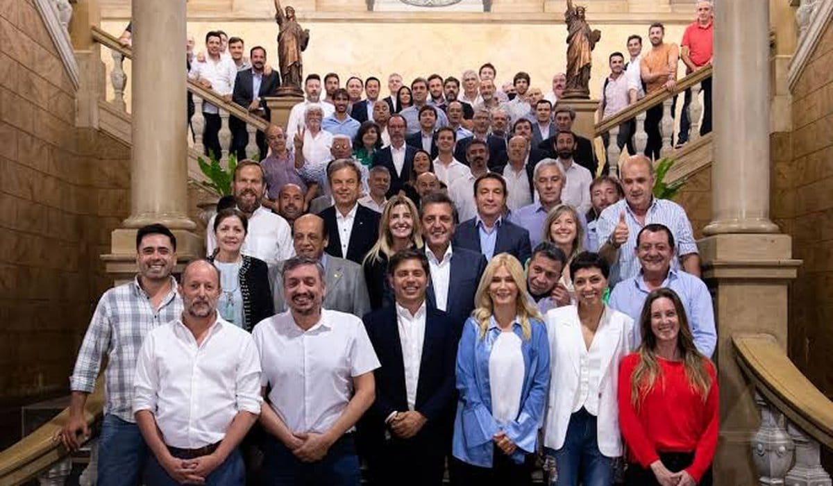 Reelecciones: 80 de los 135 intendentes bonaerenses no podrían competir en 2027