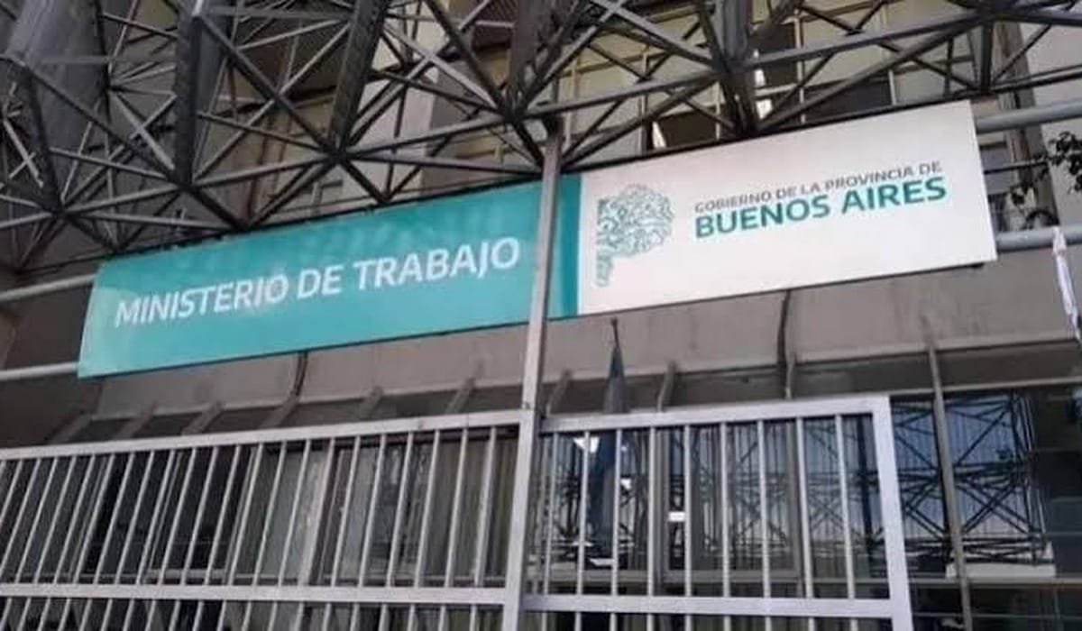 ¿Cuál es el pedido central por el que los estatales le reclamaron reabrir las paritarias a la Provincia?