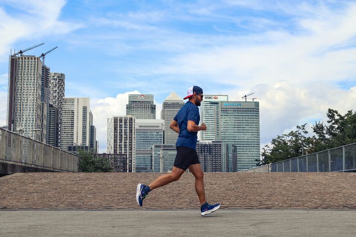 Do sub-3 runners need a weekly rest day?