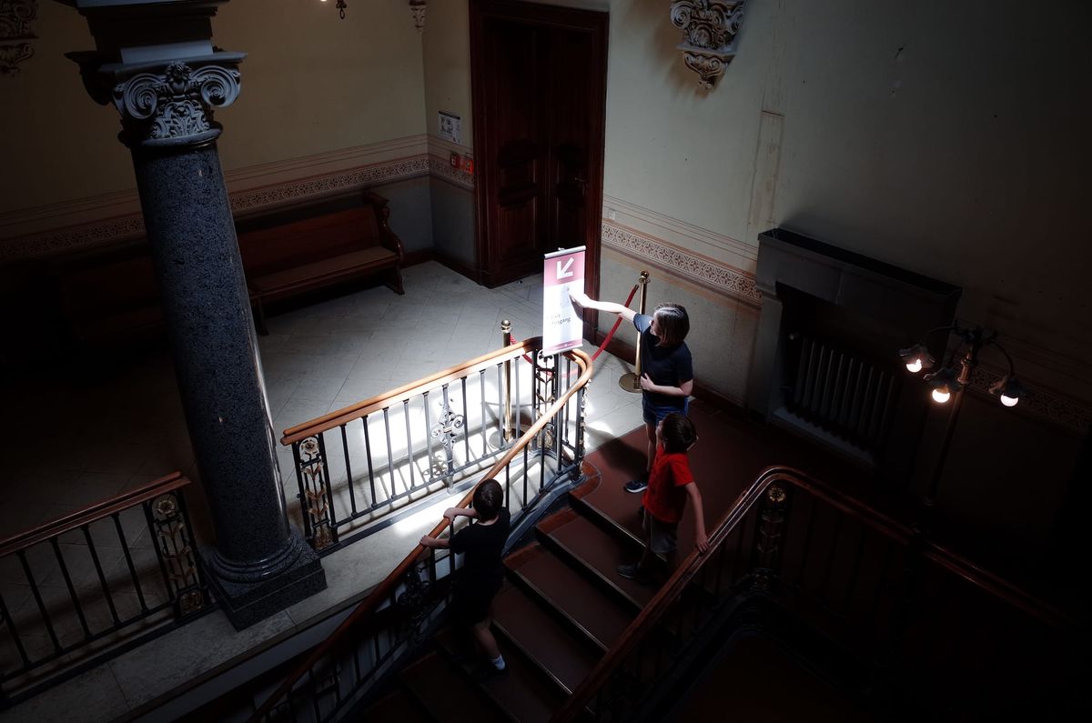 Learning by Doing: Why On-the-Job Learning Beats Courses