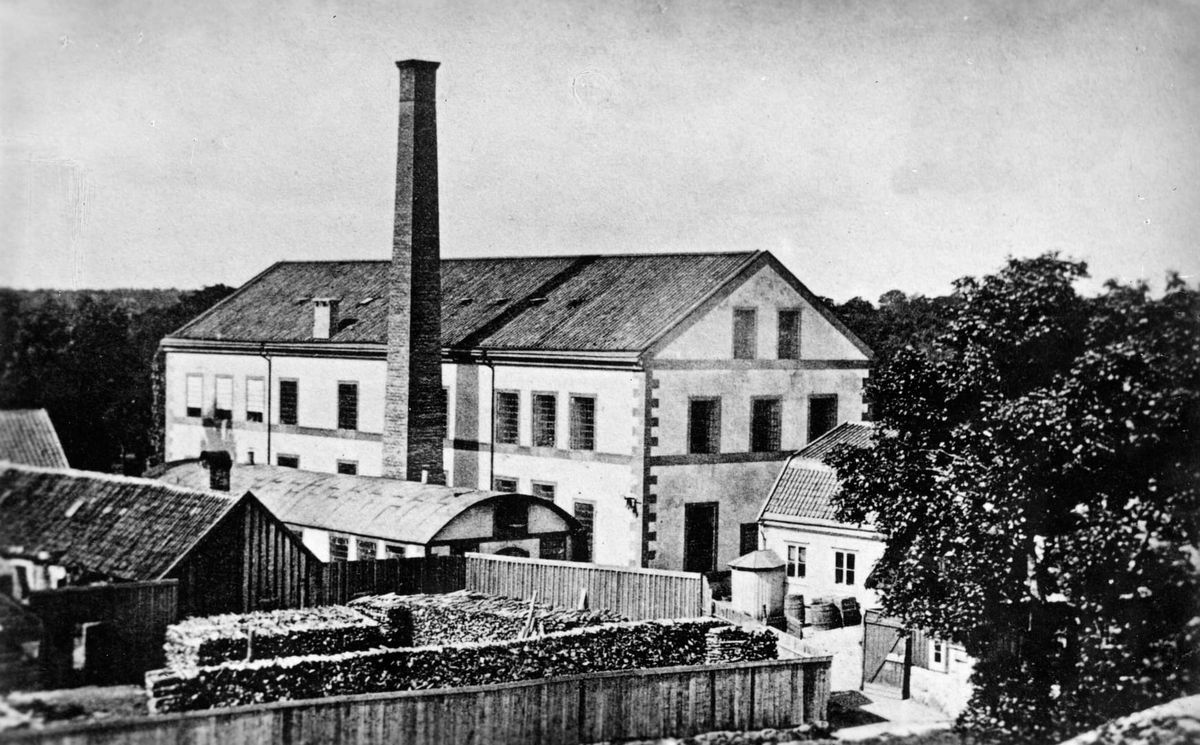 A photo of an old factory