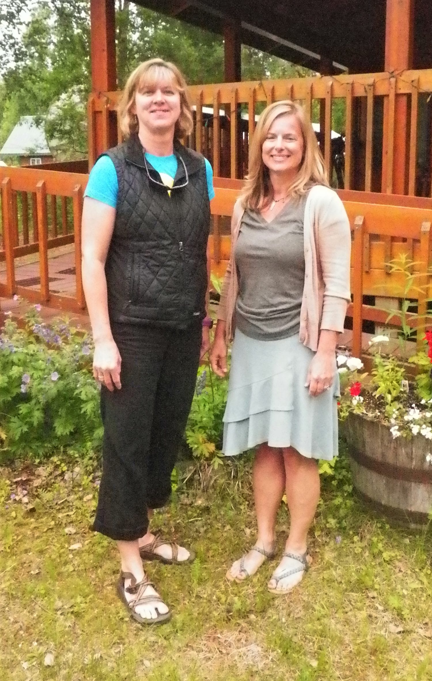 Lisa Shelby (L) and Becky Moren (R).  Photo by Corinne Smith - KTNA