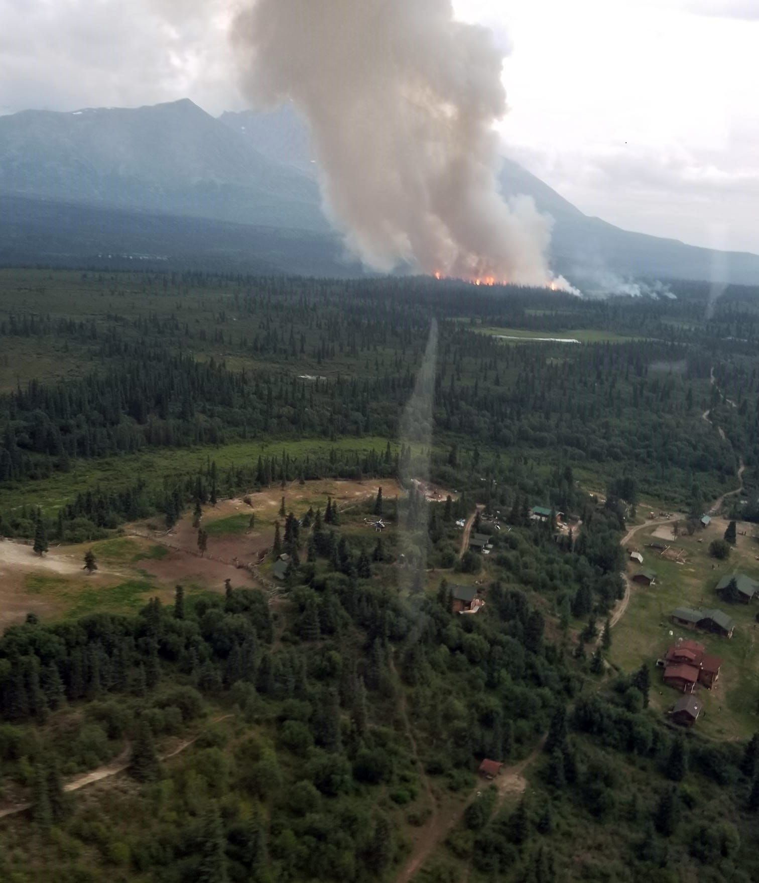 Wildfire leads to evacuation of Rainy Pass Lodge