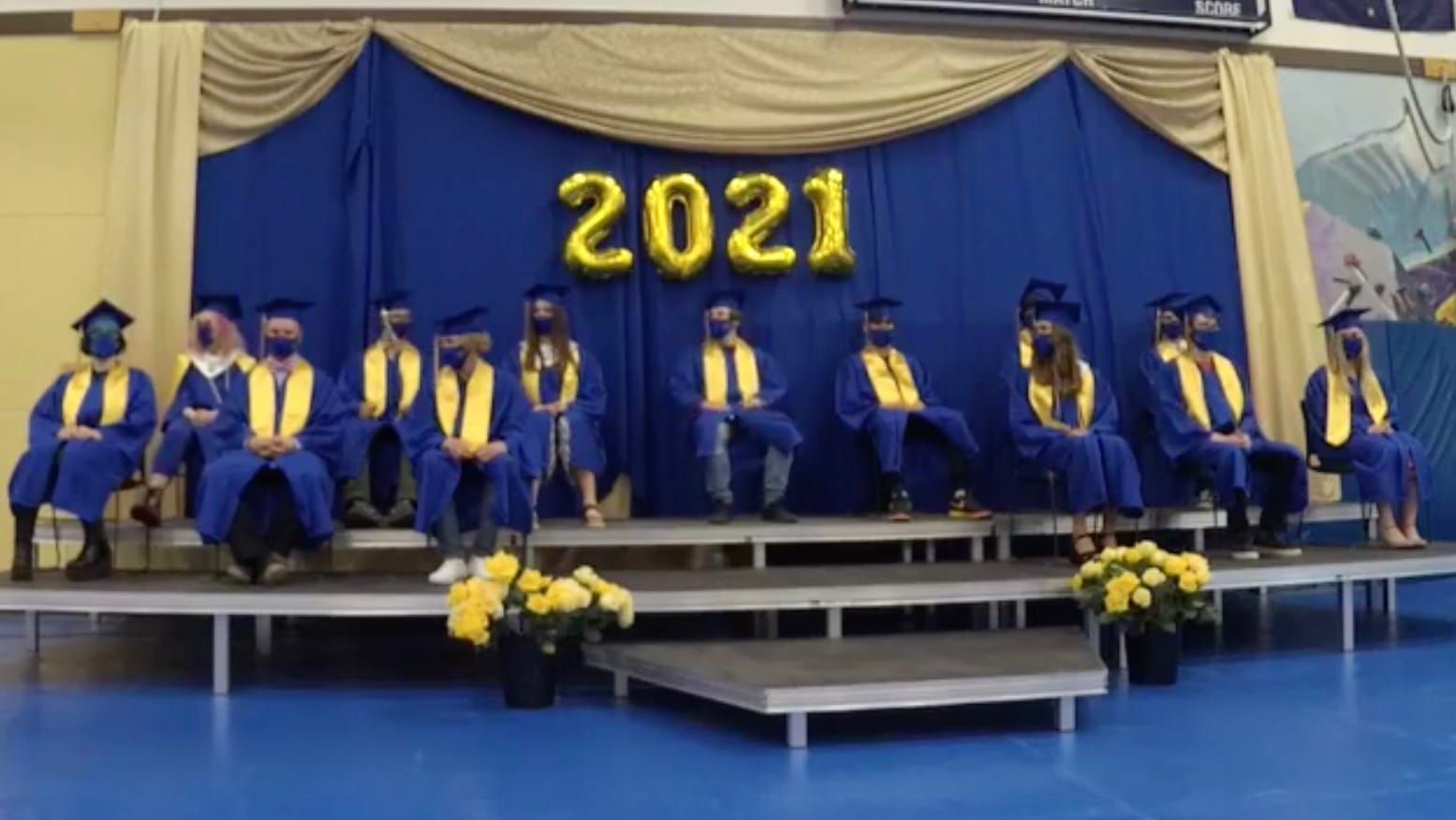 Su Valley Class of 2021 graduates at in-person ceremony