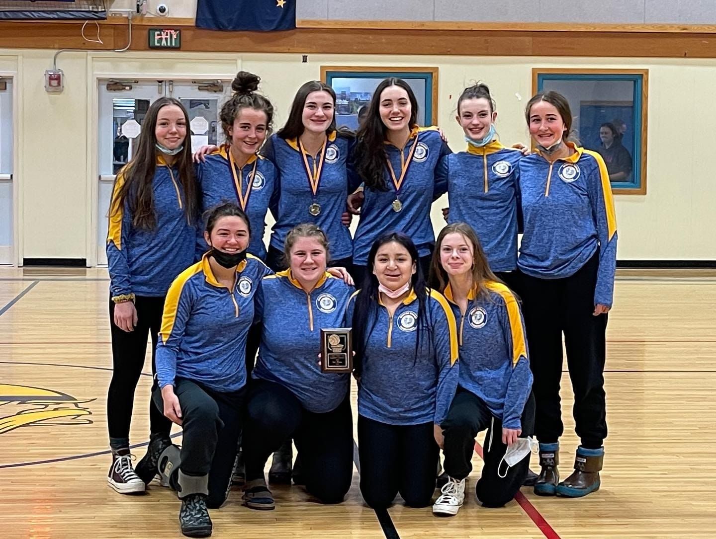 Su Valley has good showing at home basketball tourney