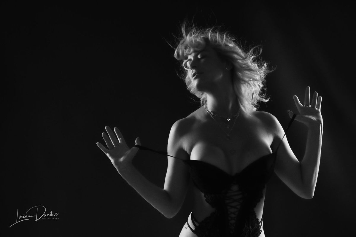 Liliana - Light and Darkness