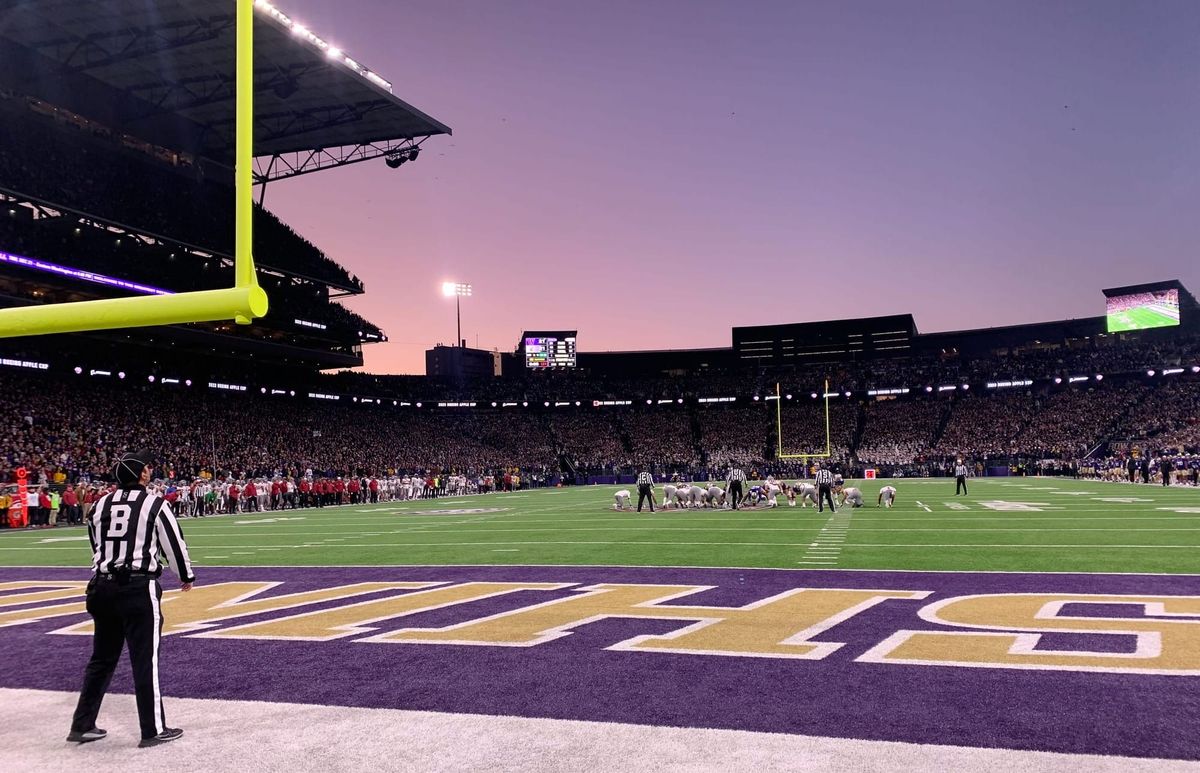 On Montlake logo