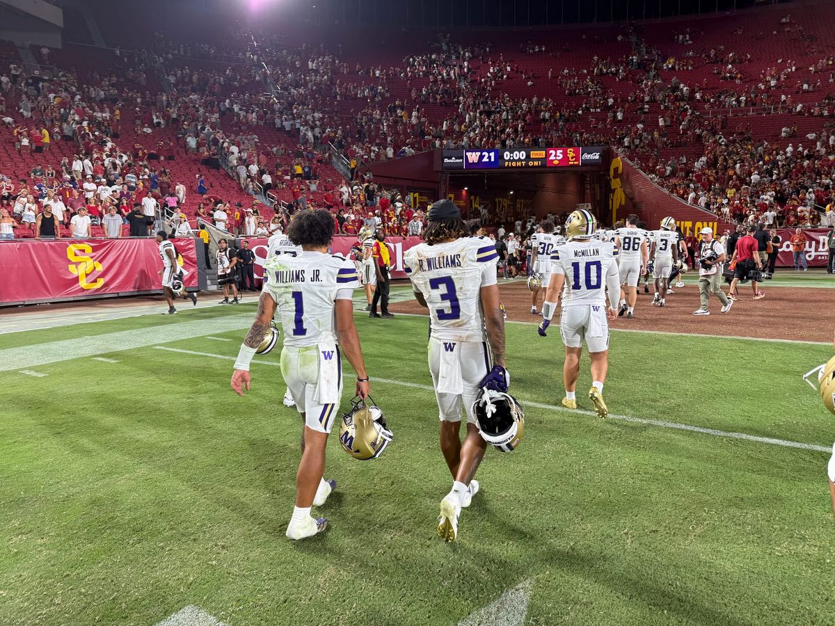 Another QB turnover looms large in Washington's 25-21 loss at USC