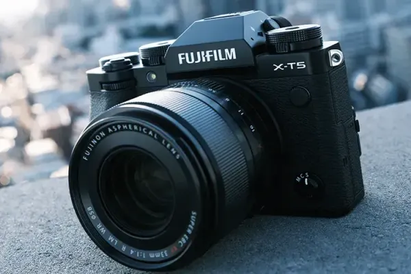 Fujifilm X-T6: Everything the Rumor Mill Is Saying About the Next APS-C Flagship