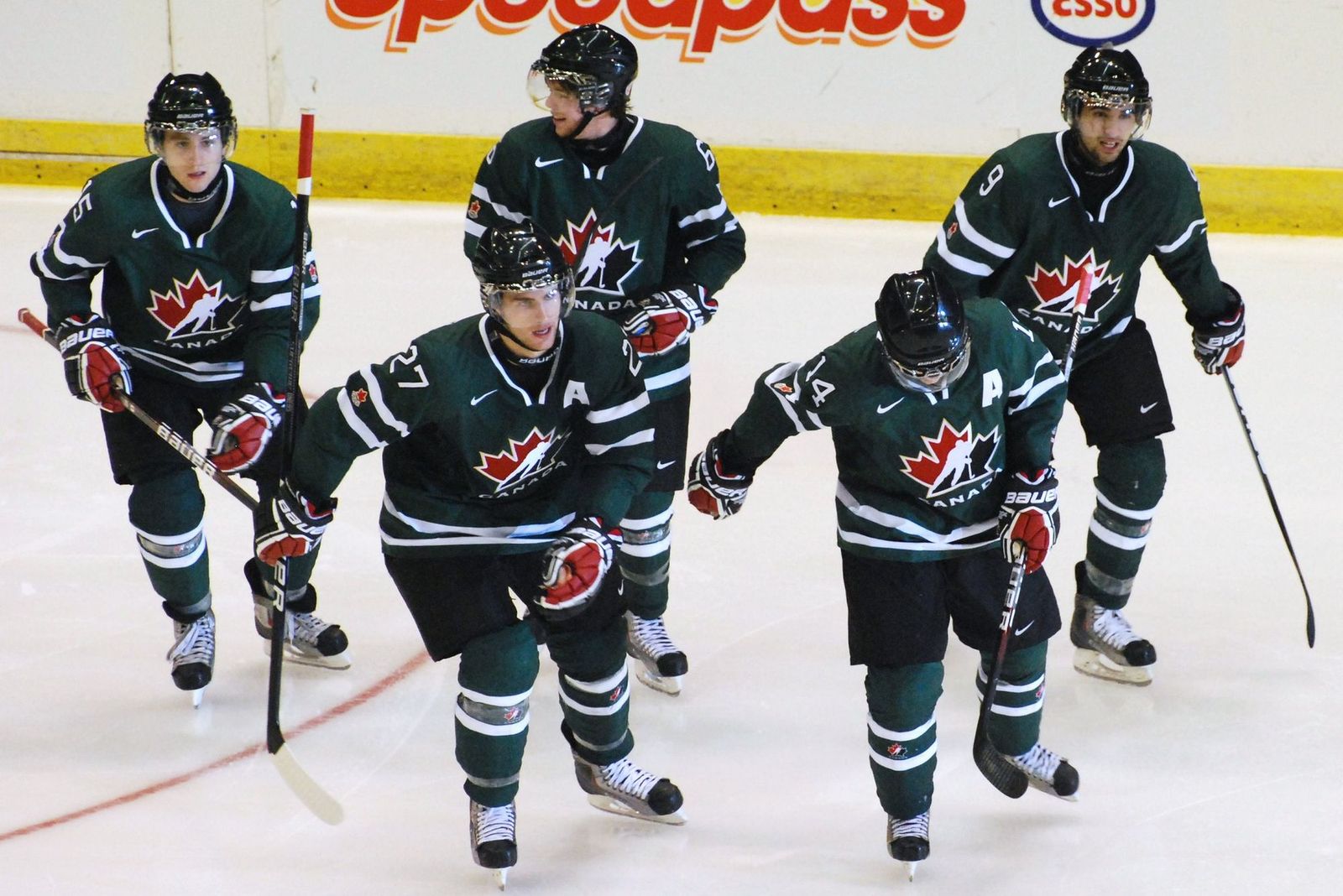 Will Fraser Minten or Easton Cowan Make Canada's World Junior Team?