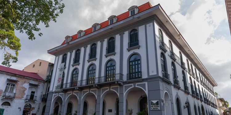 Isabel De Obaldía Reimagines Darién at Canal Museum